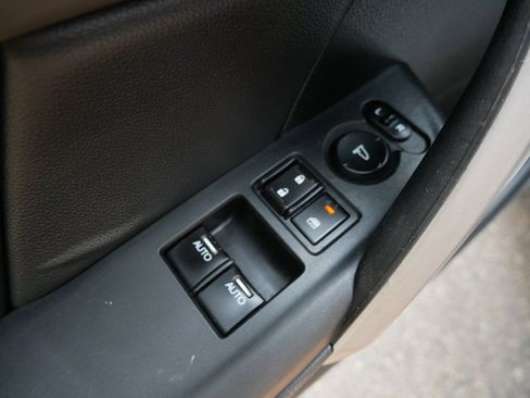 Used 2012 Honda Accord EX-L image 17