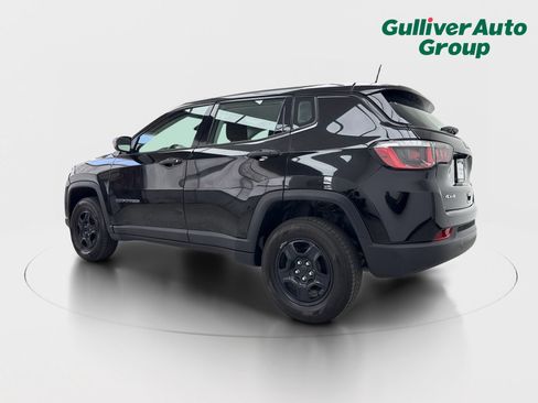 Used 2019 Jeep Compass Sport AWD/4WD image 4