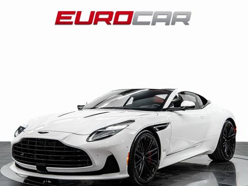 Used 2024 Aston Martin DB12 Coupe image 1