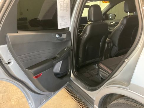 Used 2024 Ford Escape ST-Line w/ Tech Pack #1 AWD/4WD image 20