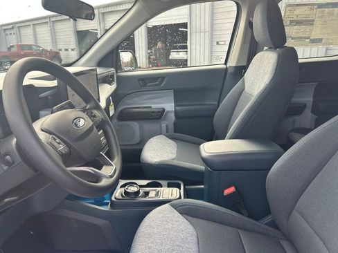 New 2025 Ford Maverick XLT image 23