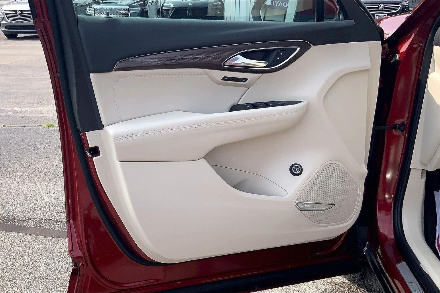 Used 2023 Buick Envision Avenir AWD/4WD image 23