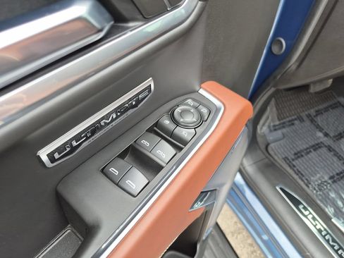 Used 2025 GMC Sierra 1500 Denali Ultimate AWD/4WD image 19