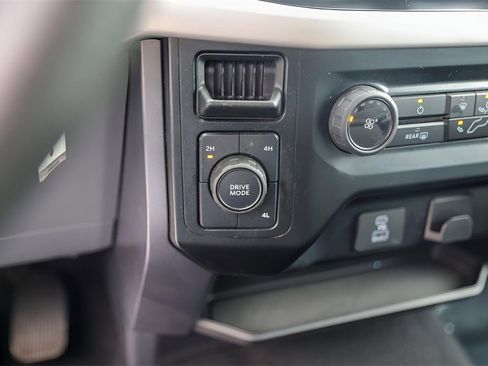 Used 2023 Ford F150 XLT image 23