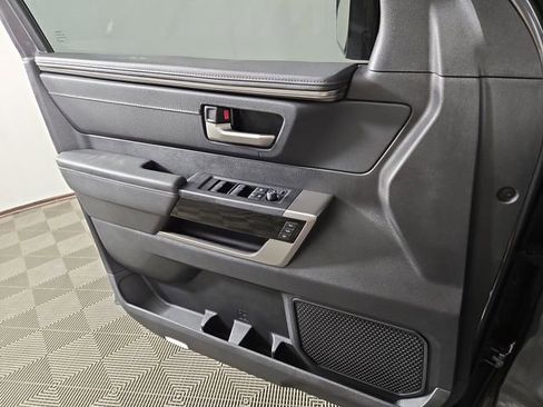 Used 2024 Toyota Tundra Limited AWD/4WD image 32