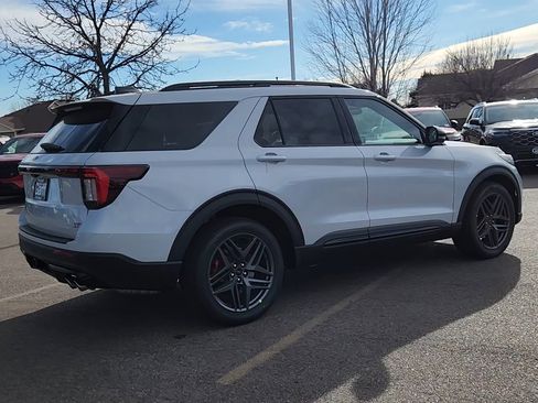 New 2026 Ford Explorer ST w/ Sun And Sound Package image 7