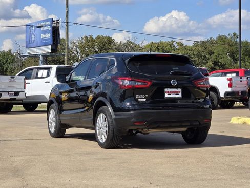 Used 2022 Nissan Rogue Sport S FWD image 6