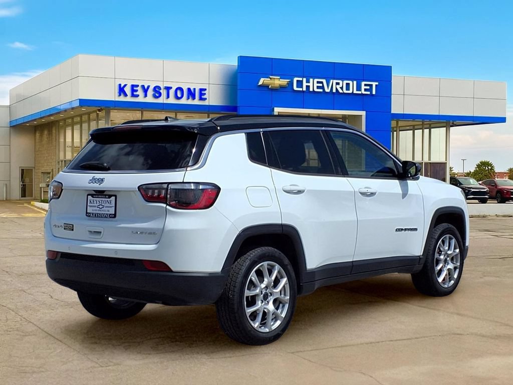 Used 2025 Jeep Compass Limited AWD/4WD image 7