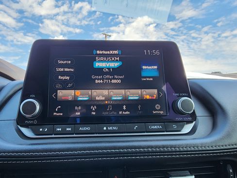 Used 2022 Nissan Rogue SV image 22