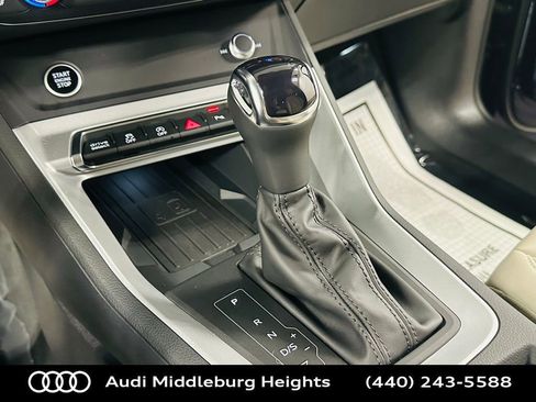 Certified 2025 Audi Q3 2.0T Premium w/ Convenience Package image 17