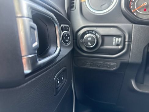 New 2026 Jeep Gladiator Sport AWD/4WD image 15