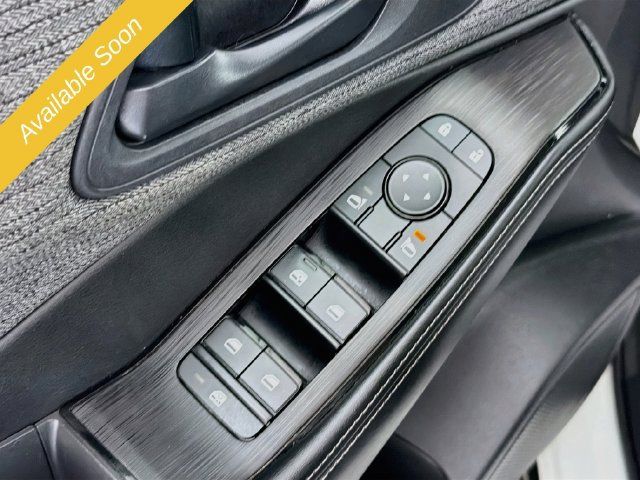 Used 2021 Nissan Rogue S AWD/4WD image 17