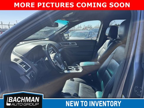 Used 2013 Ford Explorer XLT image 8