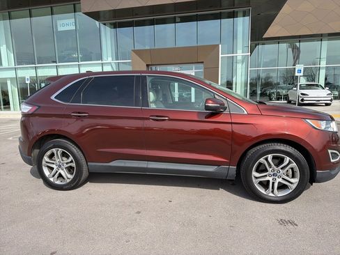 Used 2015 Ford Edge Titanium w/ Technology Package image 5