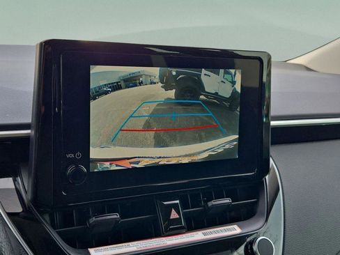 Used 2024 Toyota Corolla LE image 34