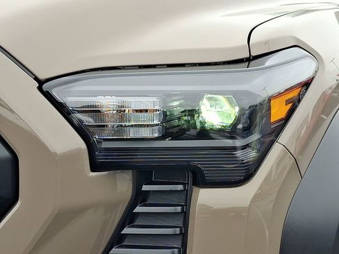 New 2026 Toyota Tacoma TRD Off-Road AWD/4WD image 20