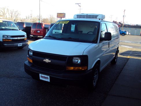 Used 2014 Chevrolet Express 1500 AWD image 4