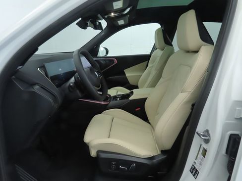 Certified 2025 BMW X3 xDrive30i w/ Convenience Package image 20