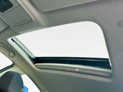 Certified 2025 Honda Accord SE image 17