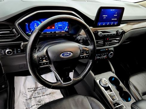 Used 2020 Ford Escape Titanium image 26