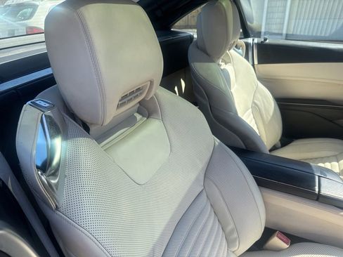 Used 2014 Mercedes-Benz SL 550 image 30