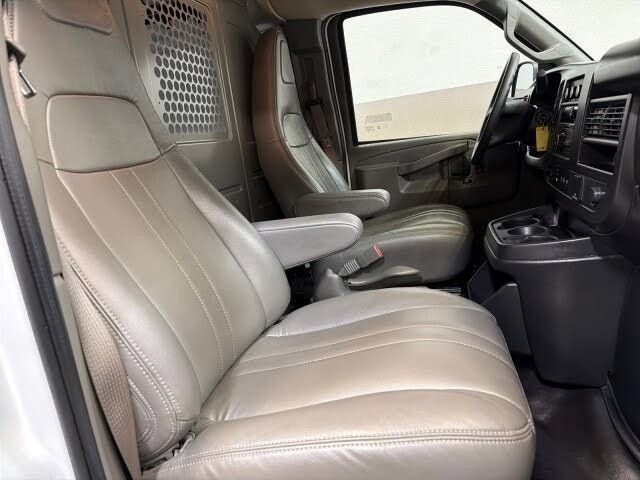 Used 2022 Chevrolet Express 2500 w/ Driver Convenience Package RWD image 43