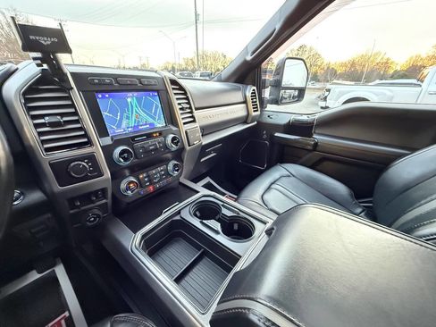Used 2020 Ford F450 Platinum image 36