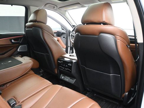 Used 2025 Acura MDX SH-AWD w/ Technology Package image 23