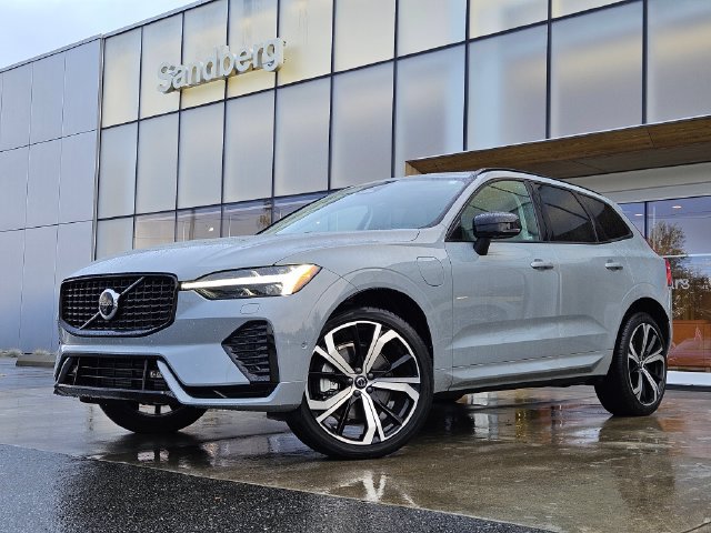 Used 2025 Volvo XC60 T8 Ultra w/ Protection Package Premier AWD/4WD image 1