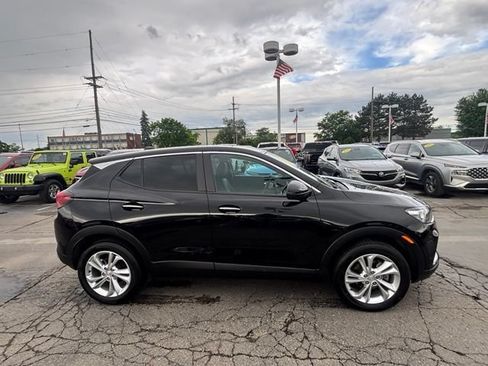 Used 2023 Buick Encore GX Preferred w/ Cold Weather Comfort Package AWD/4WD image 4
