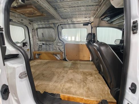 Used 2016 Ford Transit Connect XL FWD image 19