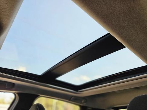 New 2026 Nissan Kicks SV w/ SV Premium Package image 27