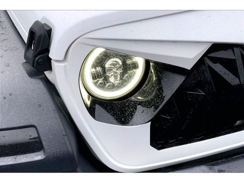 Used 2018 Jeep Wrangler Unlimited Sport S image 28