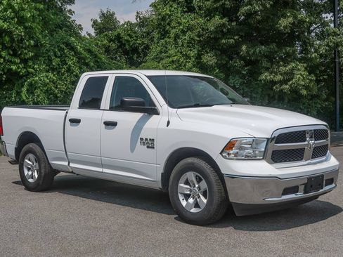 Used 2024 RAM 1500 Classic SLT RWD image 7
