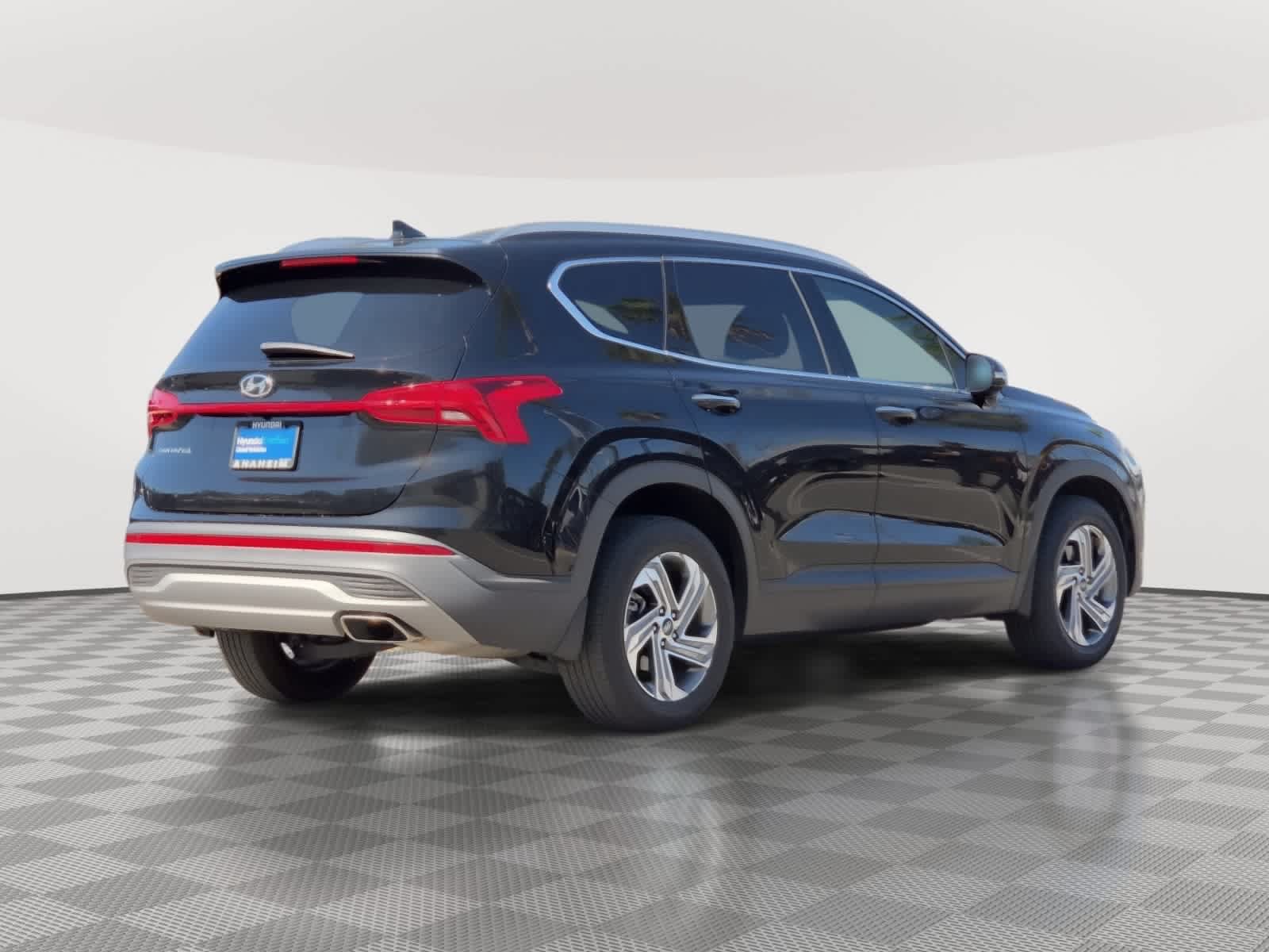 Used 2023 Hyundai Santa Fe SEL FWD image 7