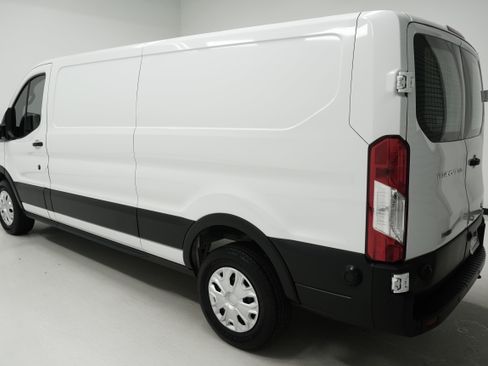 Used 2020 Ford Transit 150 Low Roof w/ Load Area Protection Package RWD image 5