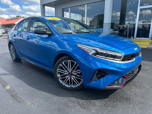 Used 2022 Kia Forte GT w/ GT2 Package image 2