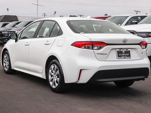 Used 2023 Toyota Corolla LE FWD image 6