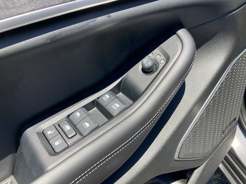 New 2024 Jeep Grand Cherokee Limited 4xe image 12