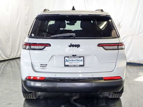Used 2023 Jeep Grand Cherokee L Laredo AWD/4WD image 8