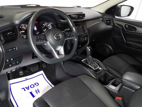 Used 2020 Nissan Rogue Sport S AWD/4WD image 9
