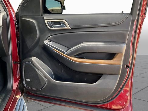 Used 2020 GMC Yukon XL Denali RWD image 21