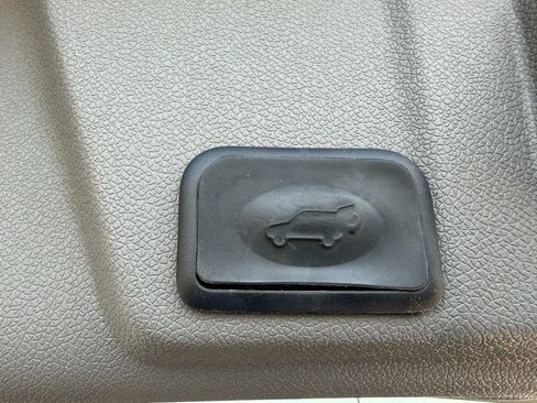 Used 2017 Chevrolet Traverse LT FWD image 10