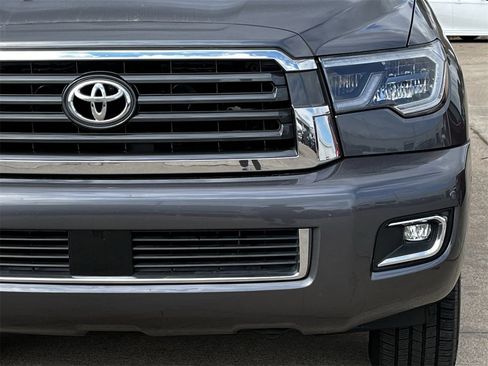 Used 2019 Toyota Sequoia Limited image 8