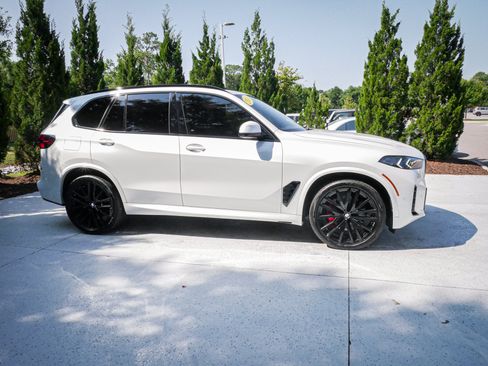 Used 2024 BMW X5 xDrive40i AWD/4WD image 11