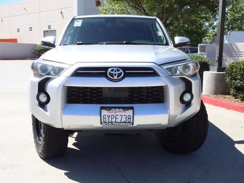 Used 2020 Toyota 4Runner SR5 Premium image 11