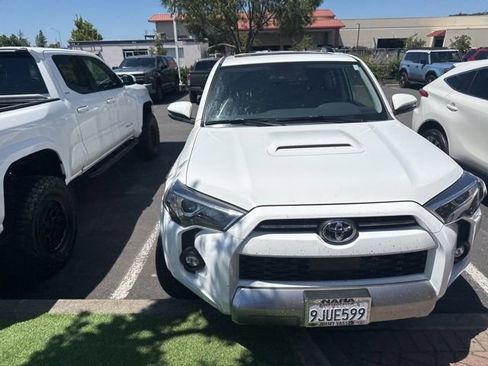 Certified 2023 Toyota 4Runner TRD Off-Road Premium w/ Moonroof Package AWD/4WD image 19