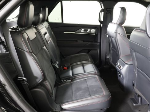 Used 2025 Ford Explorer ST AWD/4WD image 43
