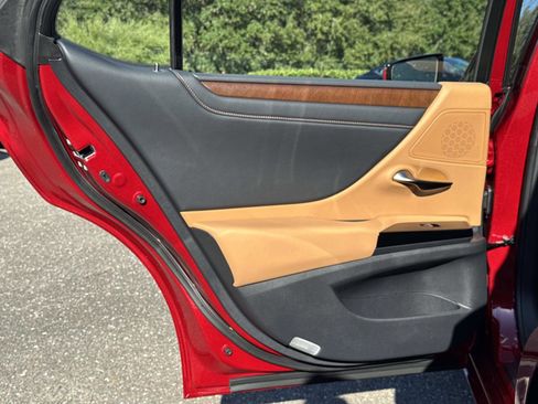 New 2025 Lexus ES 350 w/ Premium Package image 11