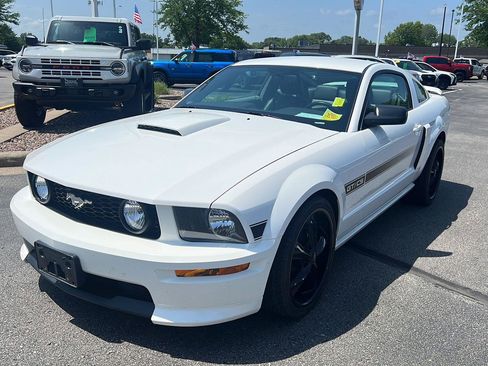 Used 2007 Ford Mustang GT Premium RWD image 12